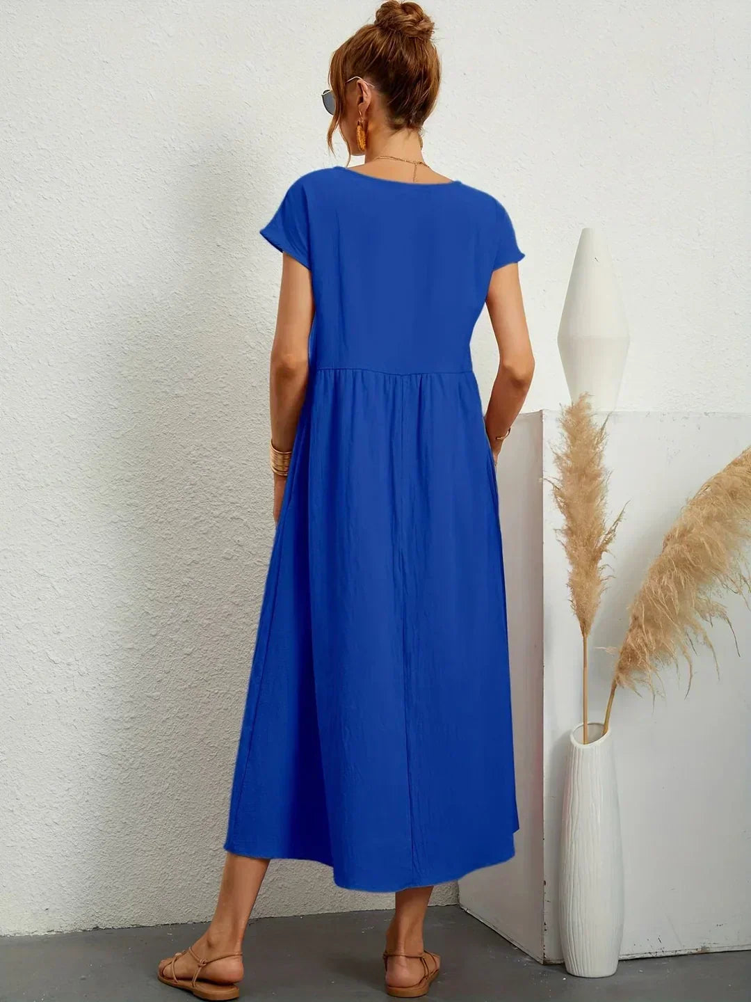 Gabriela | Vestido Medio Fluido de Elegancia Atemporal™