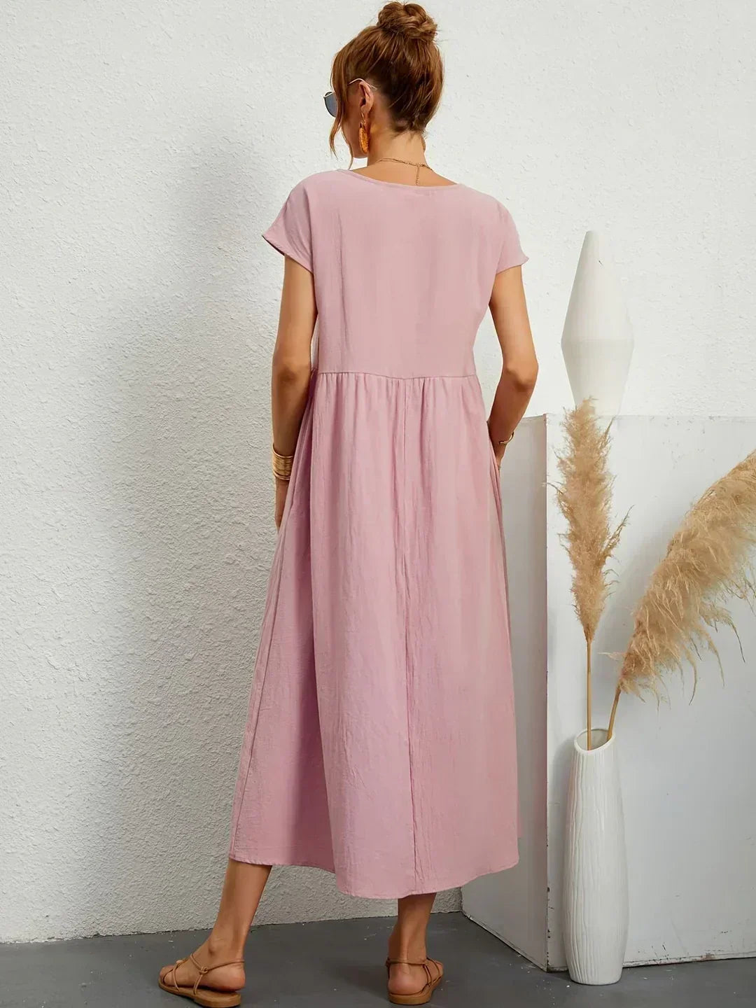 Gabriela | Vestido Medio Fluido de Elegancia Atemporal™