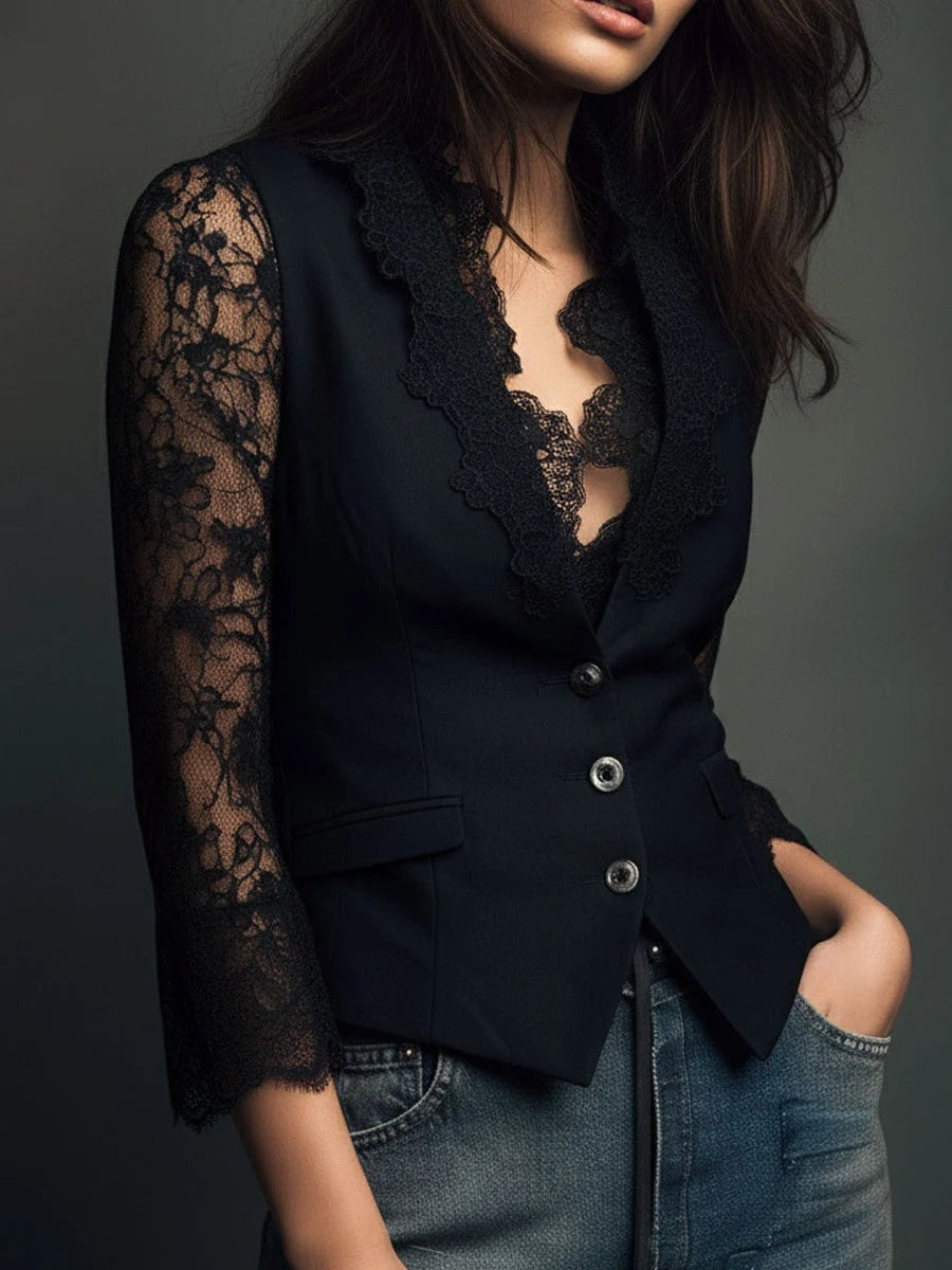 Noemi | Chaqueta negra con mangas semitransparentes